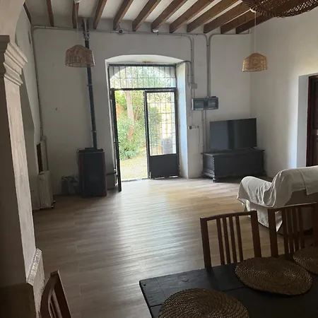 בית נופש Tramuntana With Swimming Pool, Canonge *